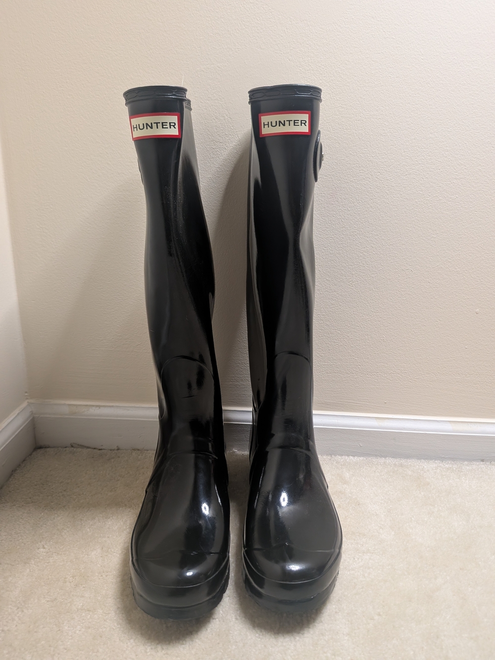 Hunter Black Gloss Tall Rain Boots with Logo Trim - Picture 7 of 16